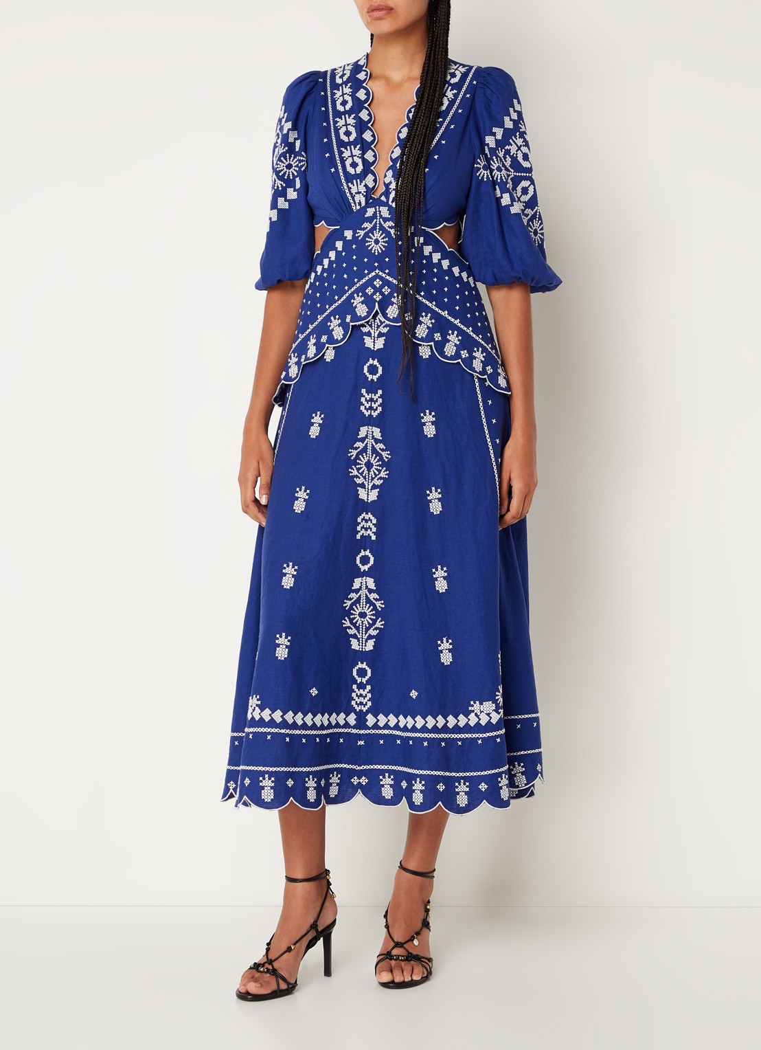 Farm Rio Midi jurk met cut-out detail en bloemborduring - detail royalblauw