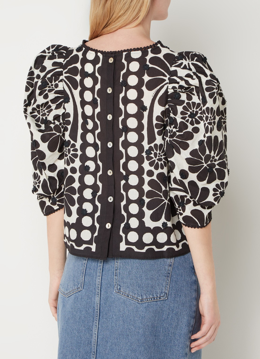 Farm Rio Palermo crop top met bloemenprint en pofmouw - achterkant zwart