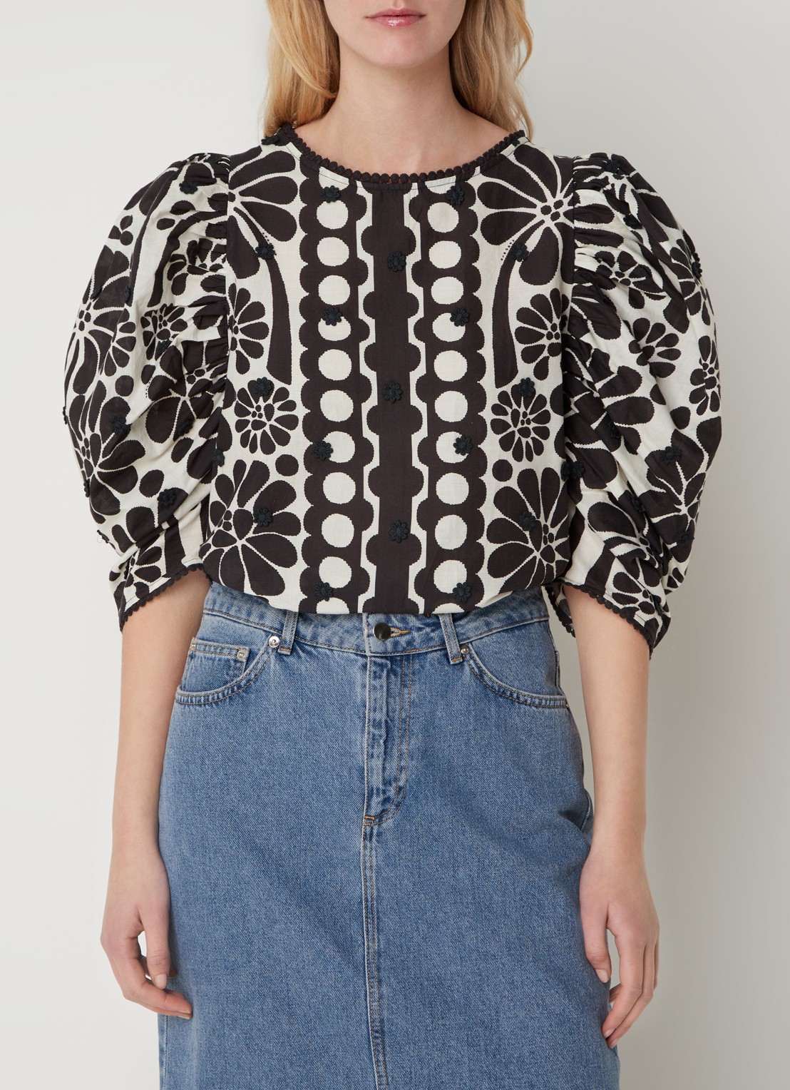 Farm Rio Palermo crop top met bloemenprint en pofmouw - detail 4 zwart