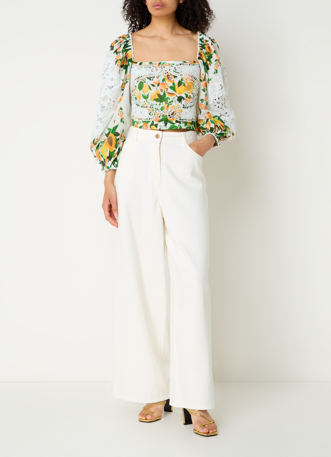 Farm Rio Papaya Salad crop top met print en opengewerkt dessin - voorkant 4 gebroken wit