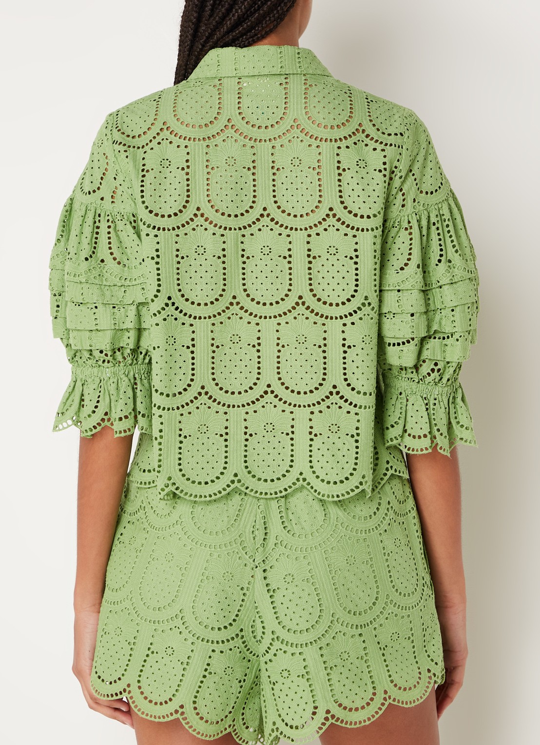 Farm Rio Richillieu blouse van broderie met ballonmouw - achterkant 2 lichtgroen