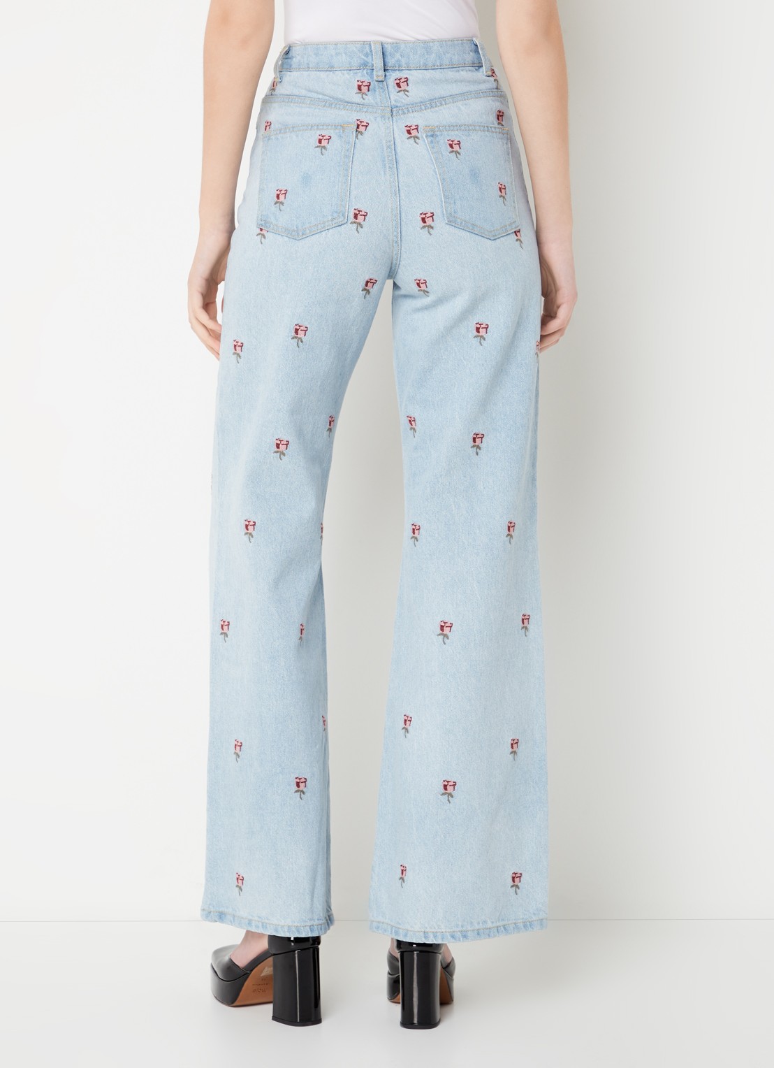 Farm Rio Rose high waist flared jeans met lichte wassing en bloemborduring  - achterkant 6 indigo