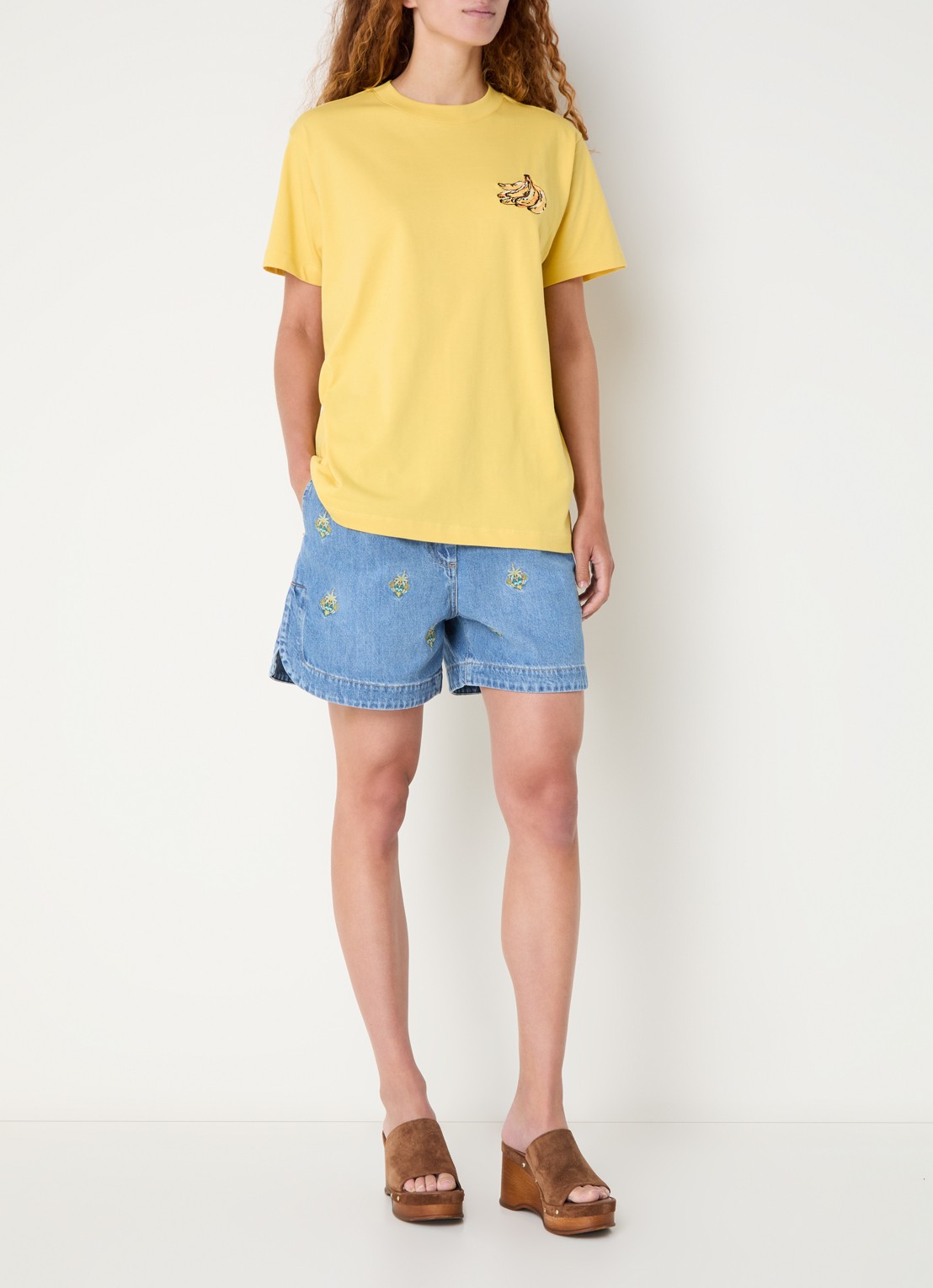 Farm Rio T-shirt met front- en backprint - voorkant 2 geel