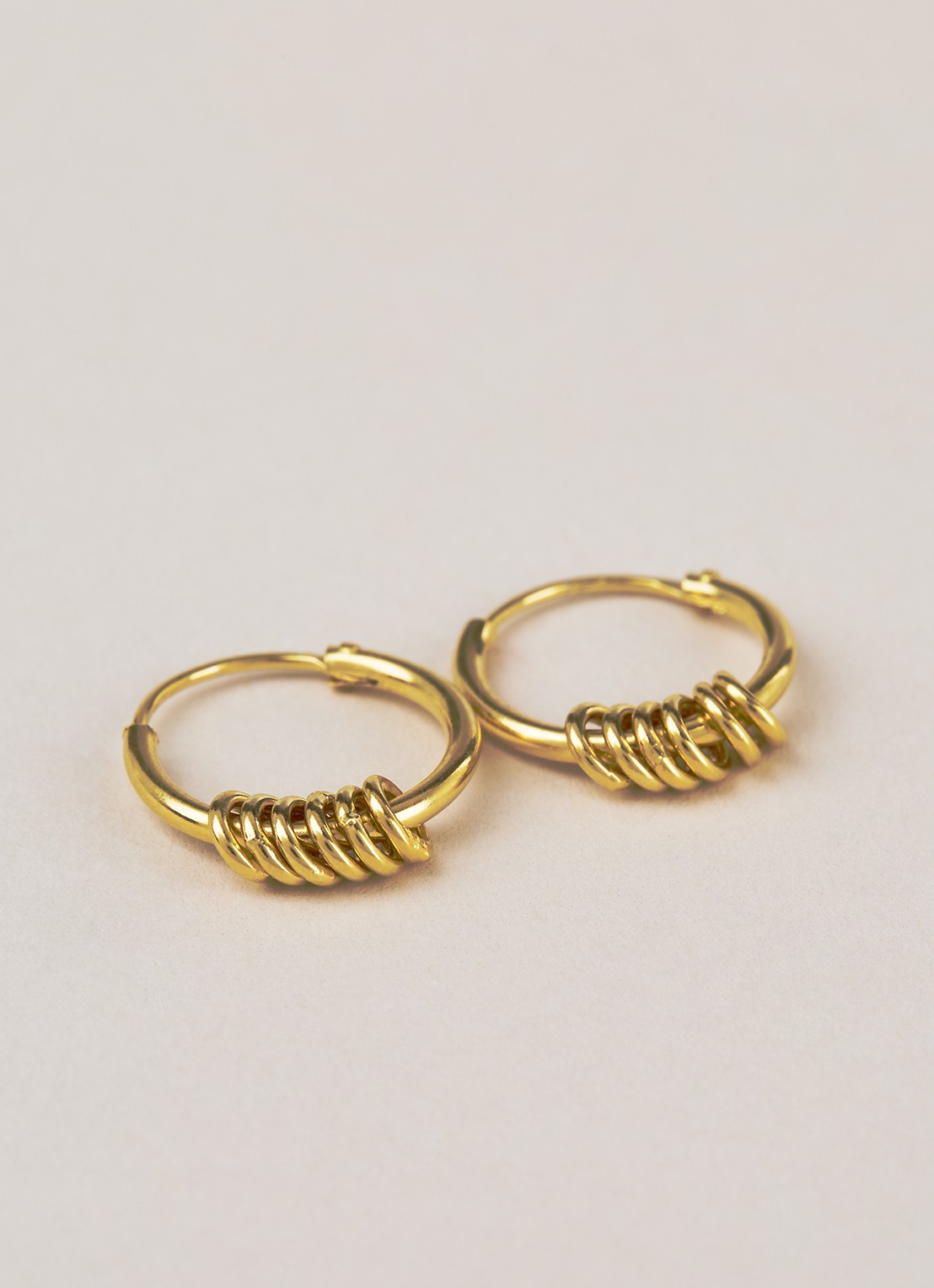 Fashionology Oorringen verguld - voorkant 3 goud