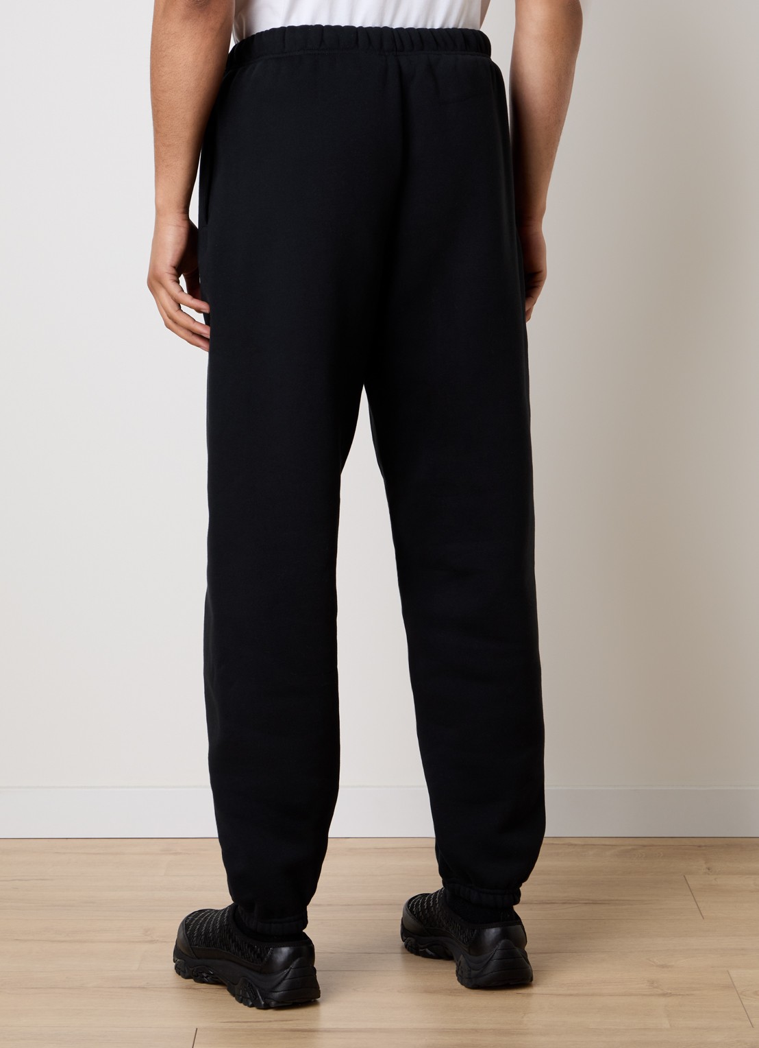 Fear of God Essentials AS25 loose fit joggingbroek met logo - achterkant zwart
