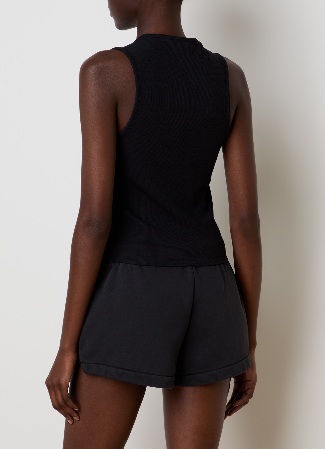 Fear of God Essentials Cropped tanktop met logo - achterkant zwart