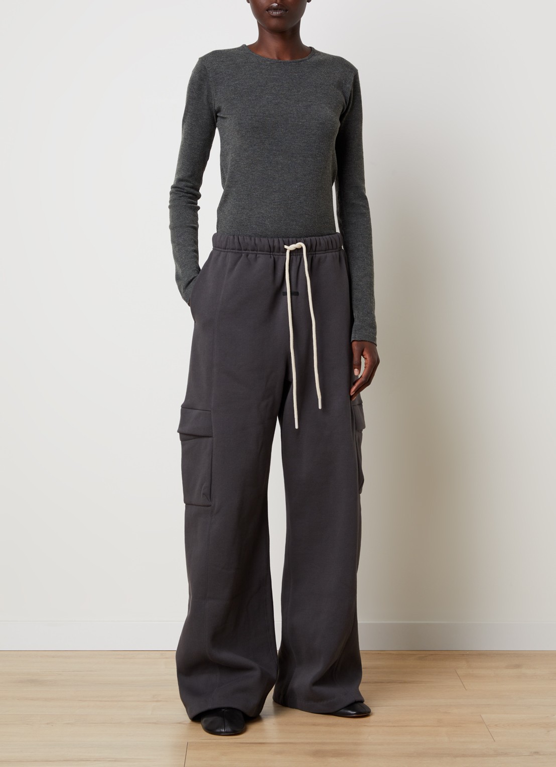 Fear of God Essentials Fijngebreide pullover met ronde hals - voorkant 4 grijs