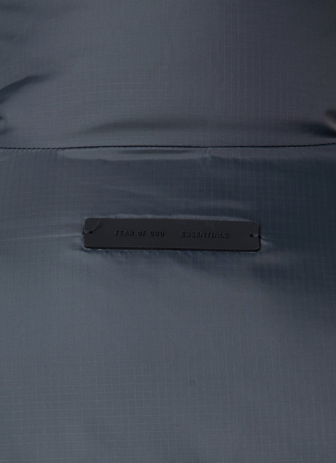 Fear of God Essentials Gewatteerd jack met donsvulling en steekzakken - detail 5 antraciet