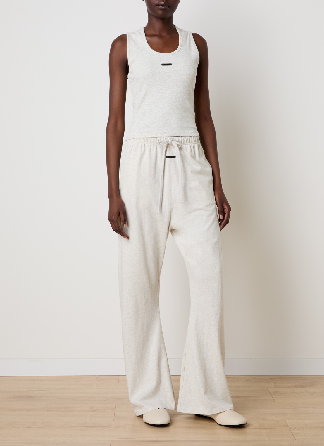 Fear of God Essentials High waist flared fit broek met steekzakken - voorkant 5 lichtgrijs