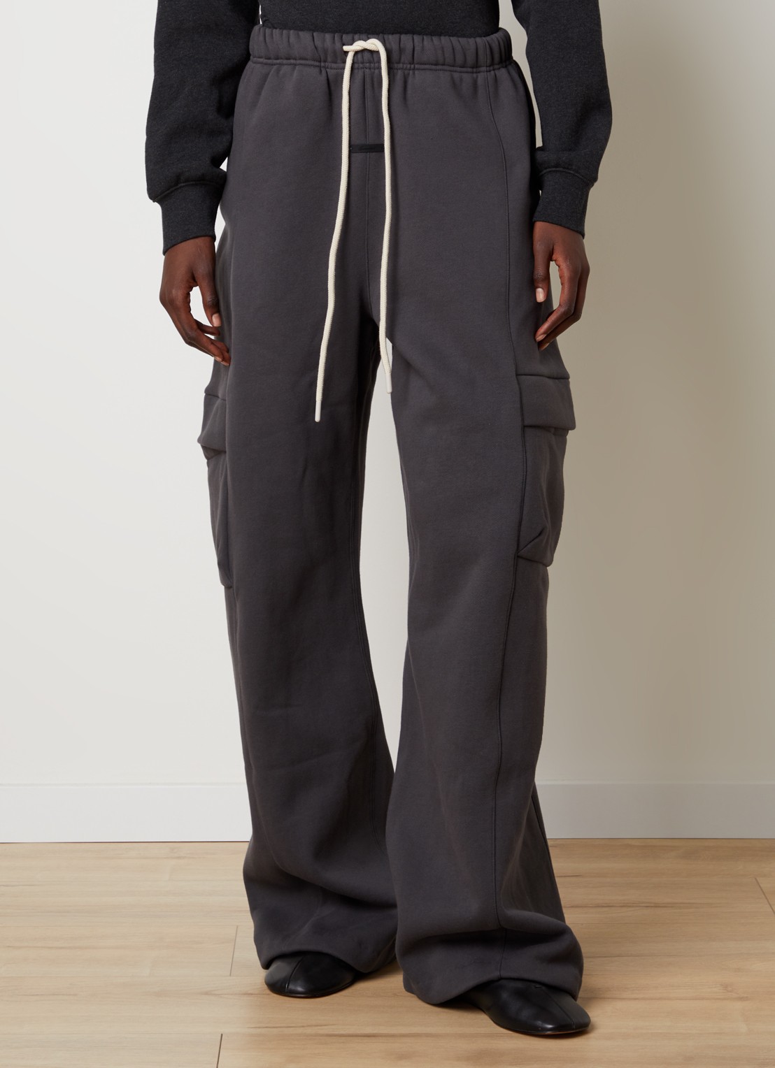 Fear of God Essentials High waist wide fit joggingsbroek met steekzakken - detail 4 donkergrijs