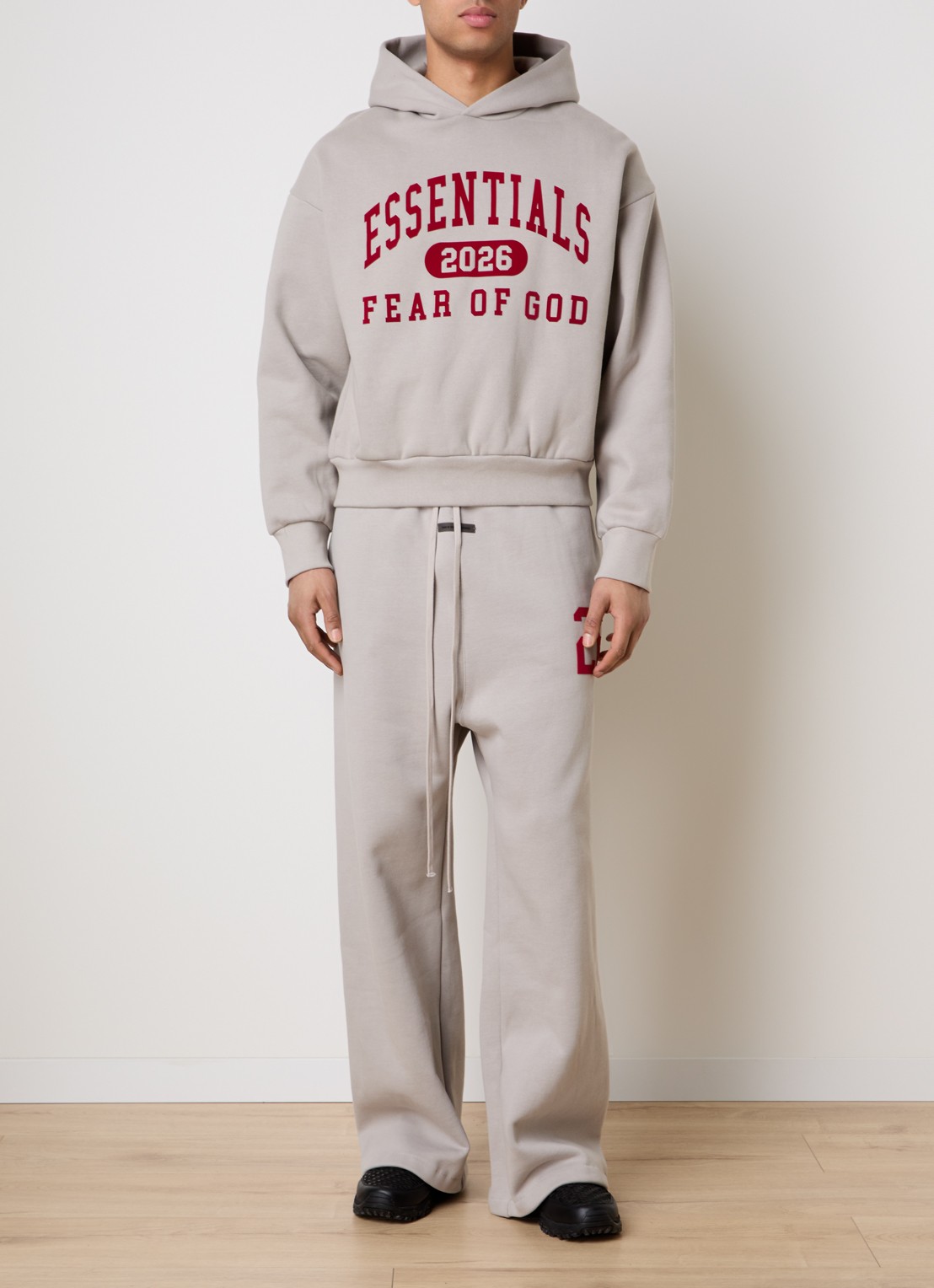 Fear of God Essentials Hoodie met flockprint - voorkant 3 grijs
