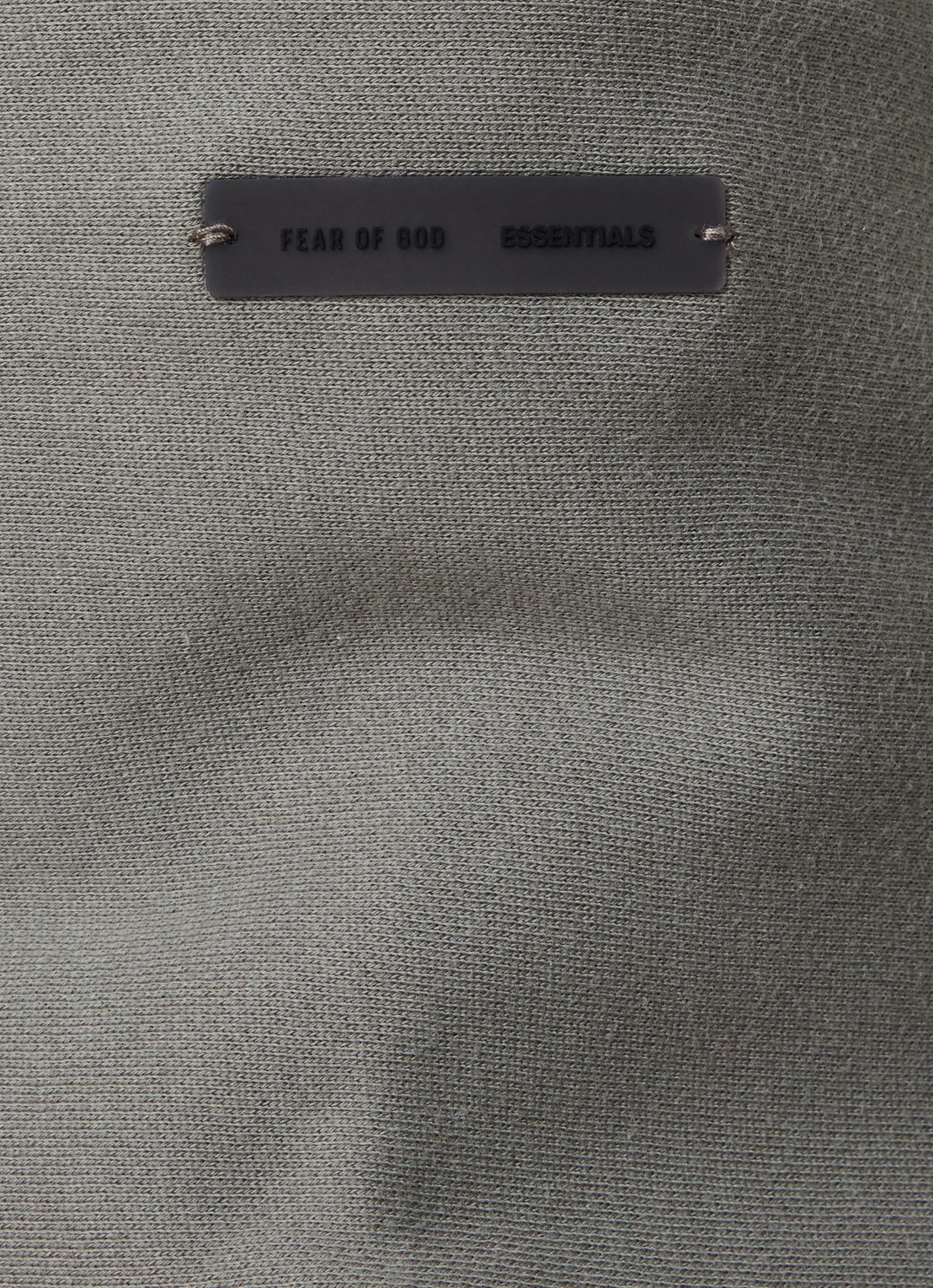Fear of God Essentials Hoodie met logoborduring - detail 4 olijfgroen