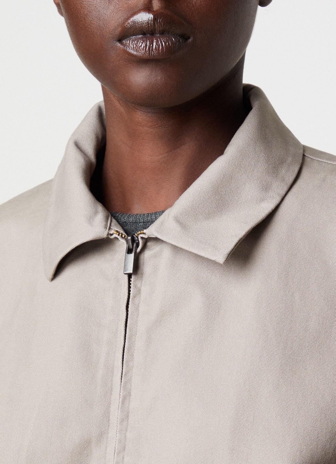 Fear of God Essentials Jack met steekzakken - detail 4 donkerbruin