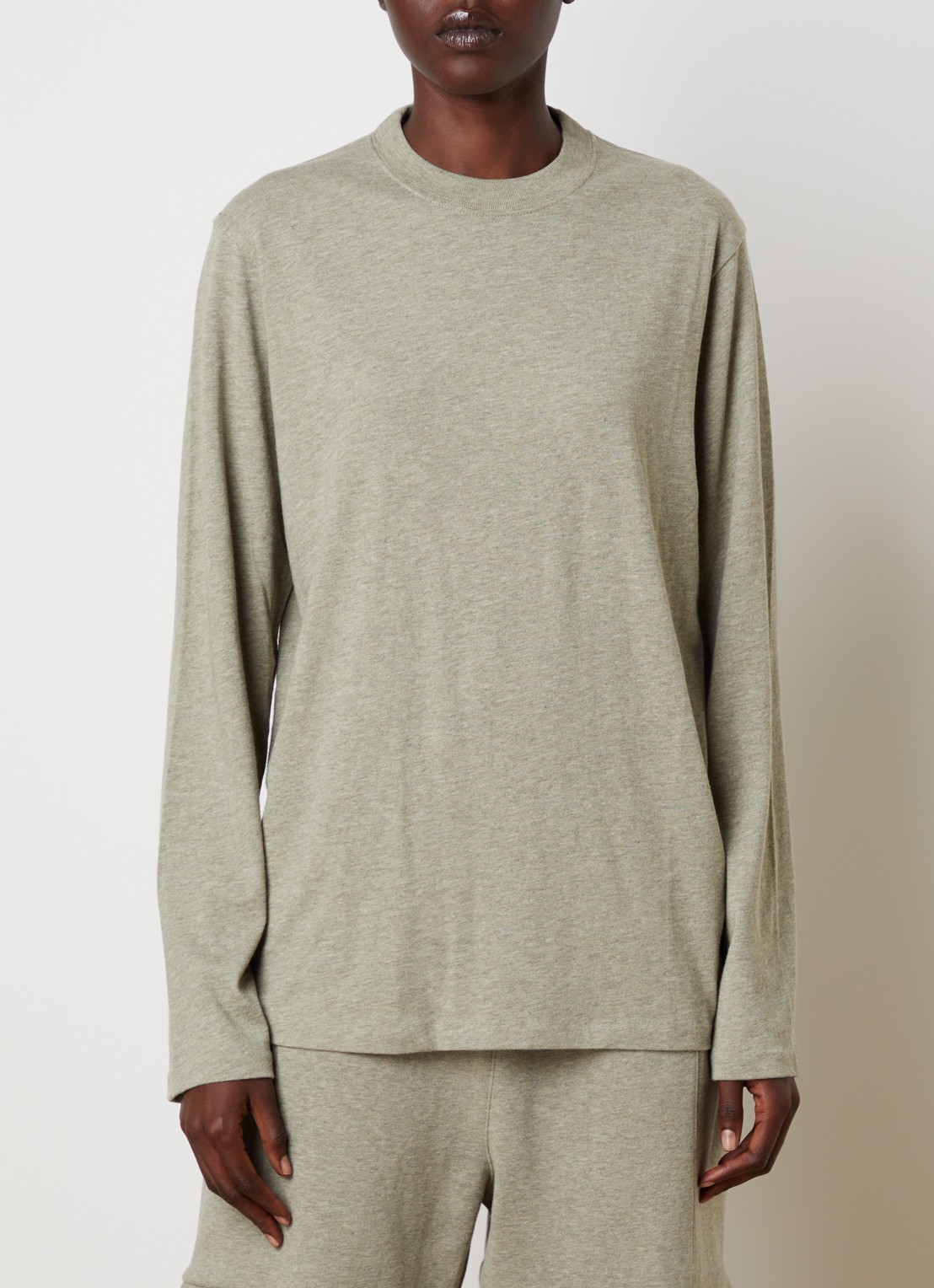 Fear of God Essentials Longsleeve met backprint - achterkant 3 grijsmele