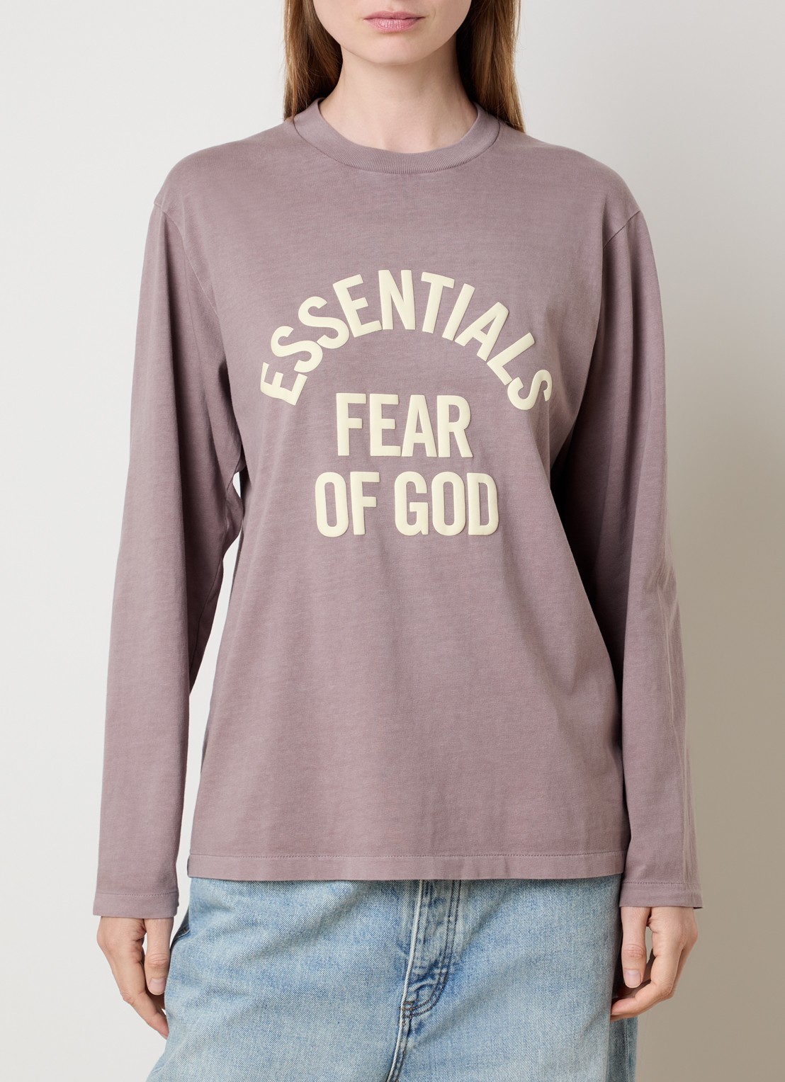 Fear of God Essentials Longsleeve met logoprint - detail taupe