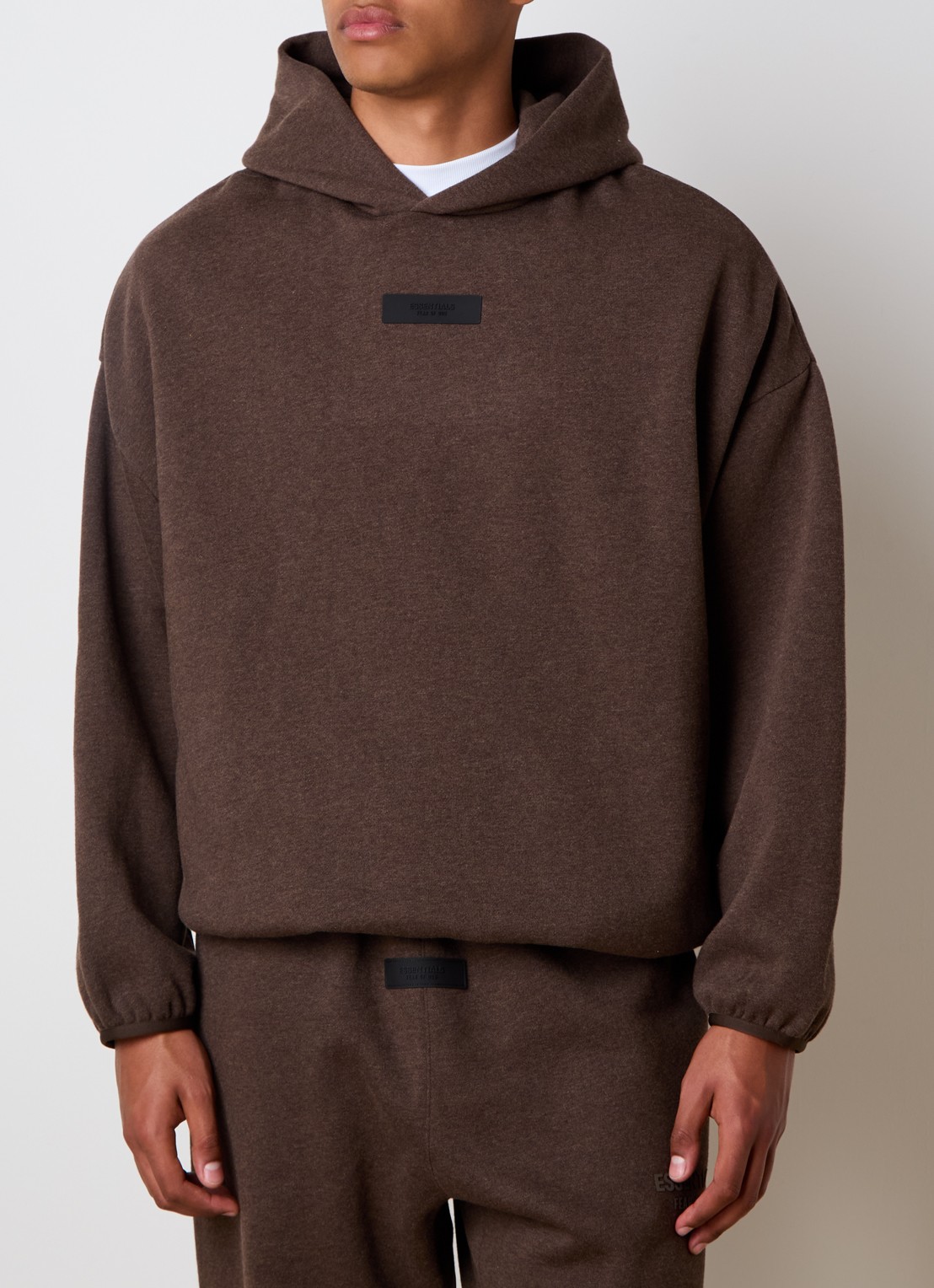 Fear of God Essentials Oversized hoodie met logo - detail 4 bruin