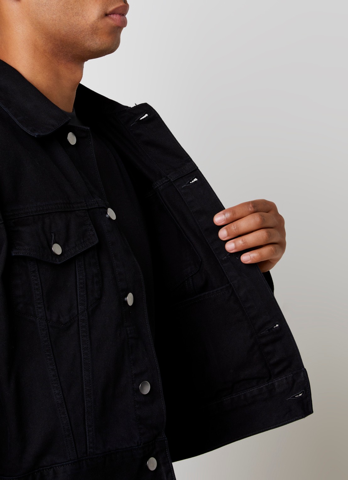 Fear of God Essentials Spijkerjas met borstzakken - detail 3 zwart