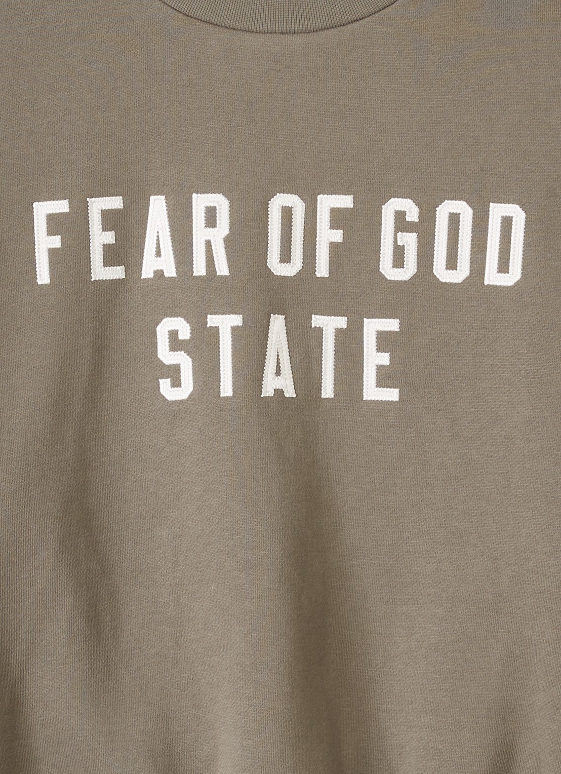 Fear of God Essentials Sweater met logoborduring - detail 3 legergroen