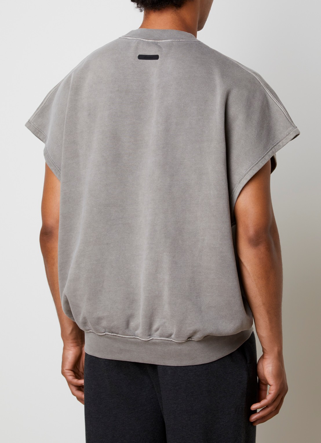 Fear of God Essentials Sweater met logoprint - achterkant beige