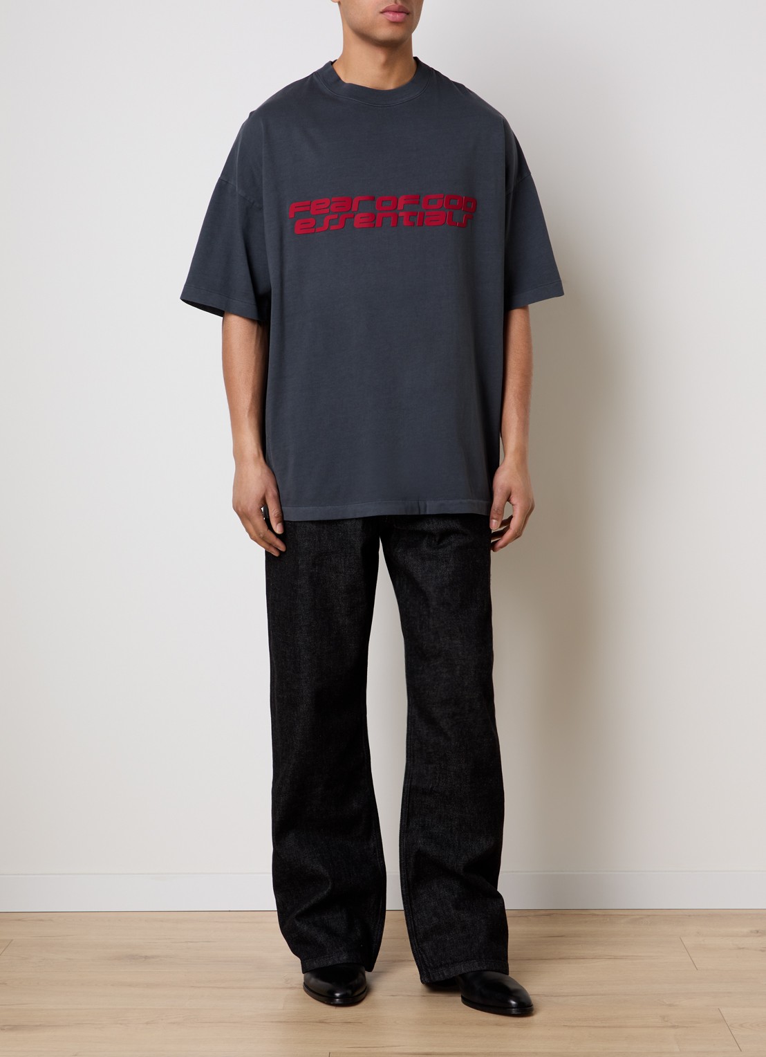 Fear of God Essentials T-shirt met front- en backprint - voorkant 2 grijs