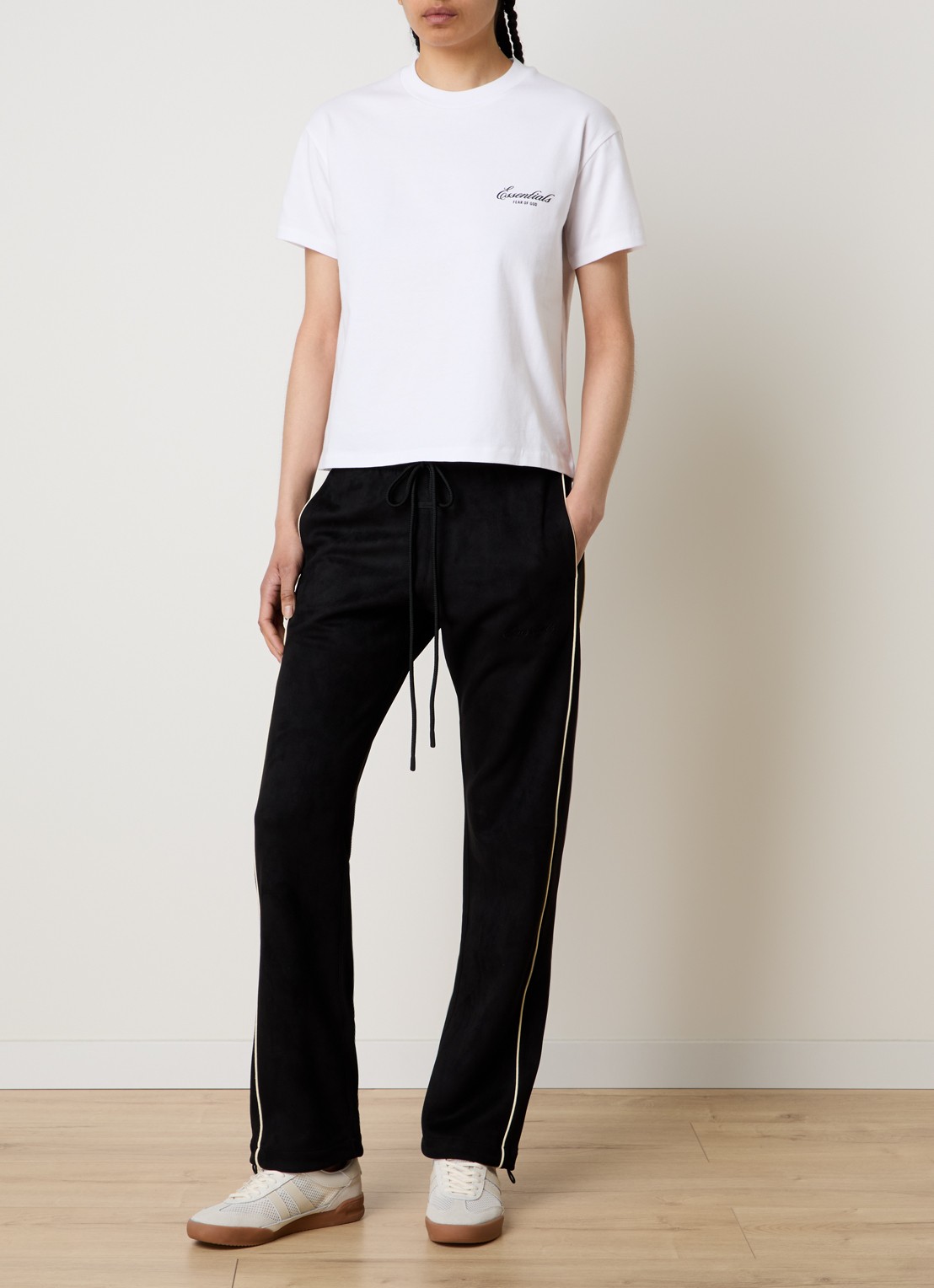 Fear of God Essentials T-shirt met logo en ronde hals - voorkant 5 wit