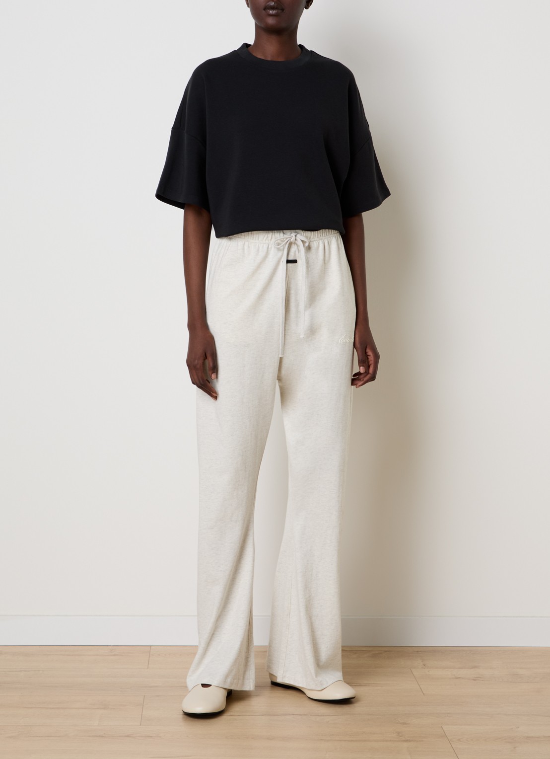 Fear of God Essentials T-shirt met logo en ronde hals - voorkant 5 zwart