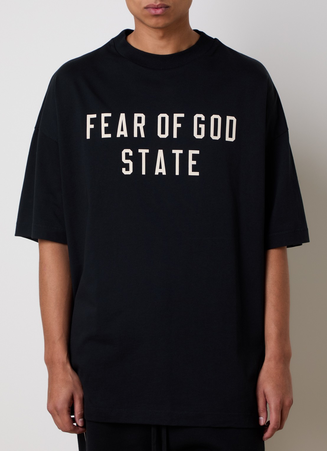 Fear of God Essentials T-shirt met logo - detail 4 zwart