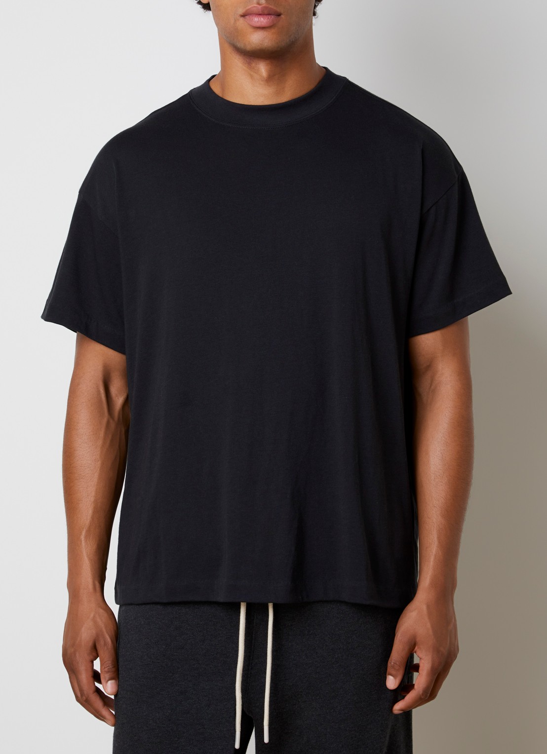 Fear of God Essentials T-shirt met ronde hals - detail 4 zwart