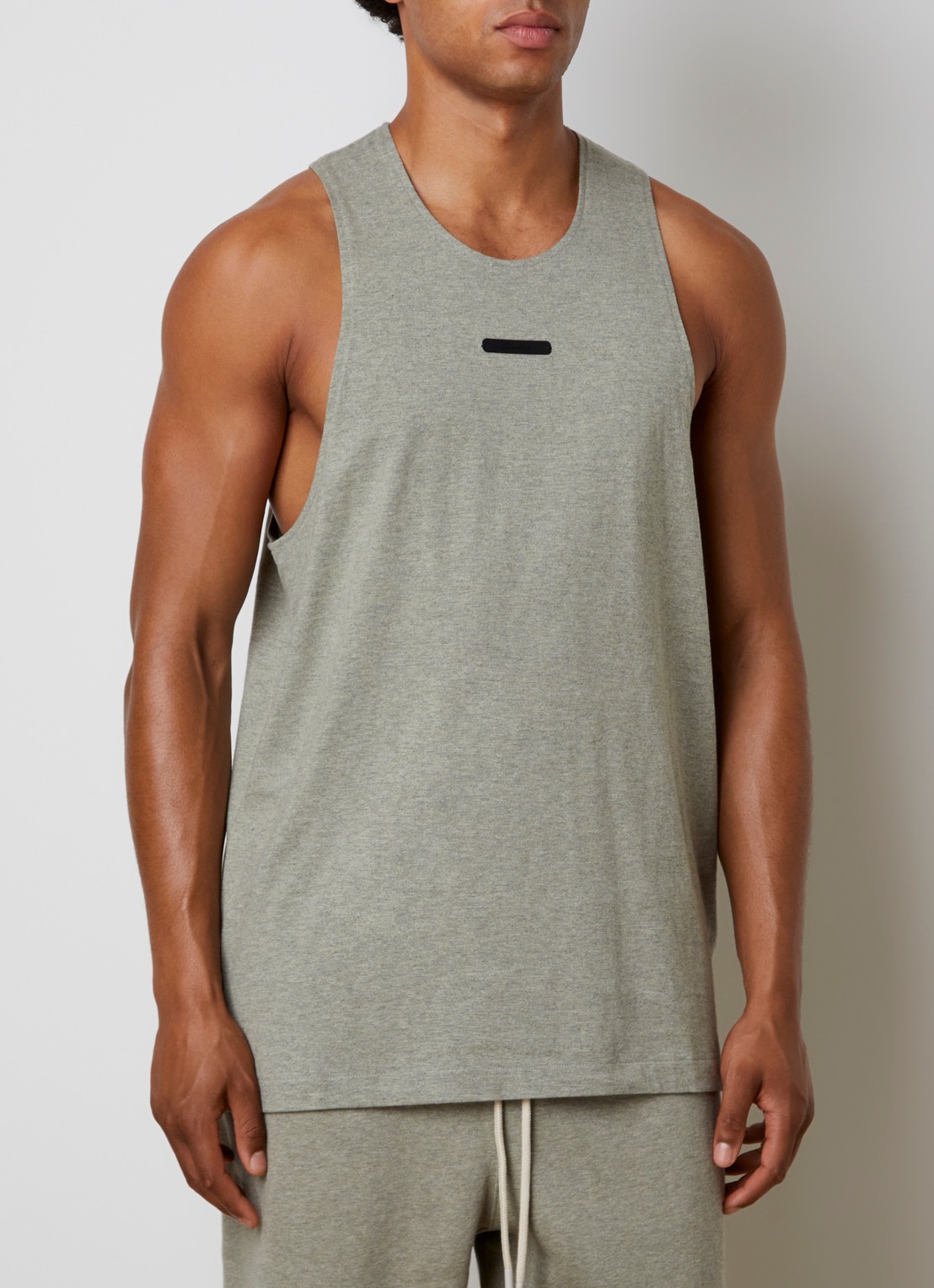 Fear of God Essentials Tanktop met logo - detail 2 lichtgrijs
