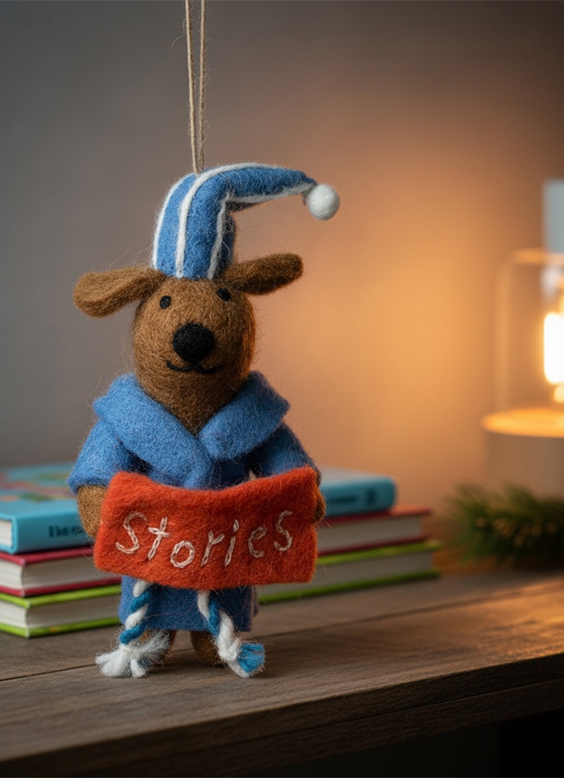 Felt So Good Benny the Bedtime Stories Pooch kersthanger 13 cm - achterkant 5 blauw