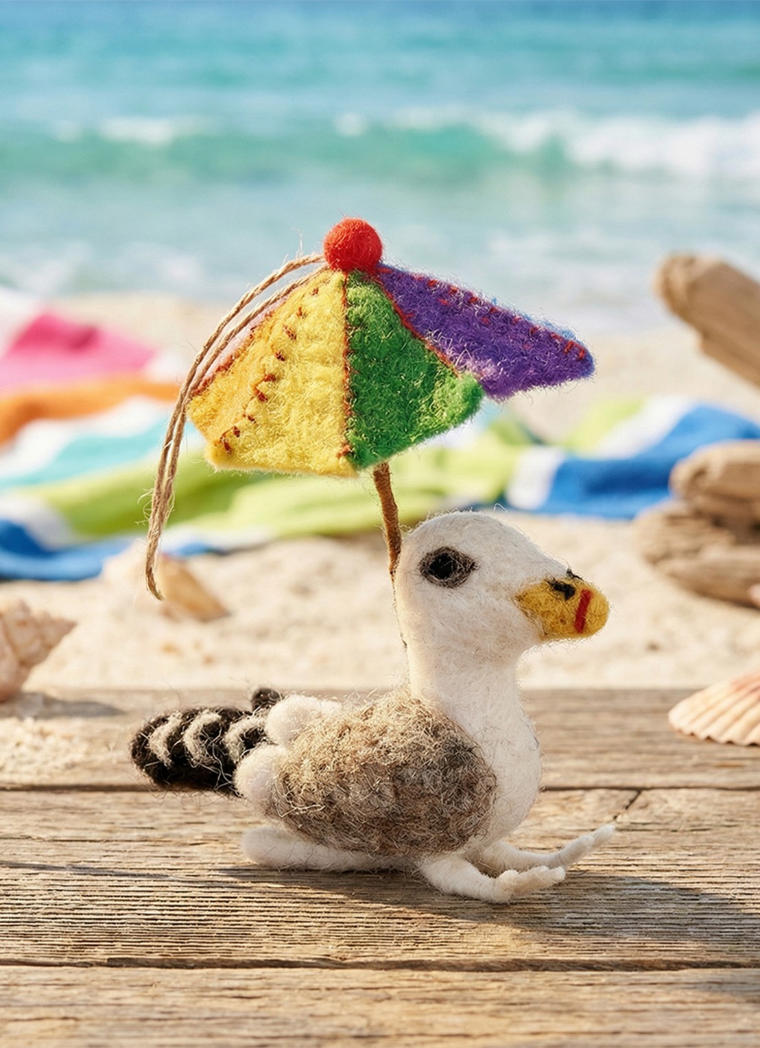 Felt So Good British Summer Seagull kersthanger 7,5 cm - voorkant 3 gebroken wit