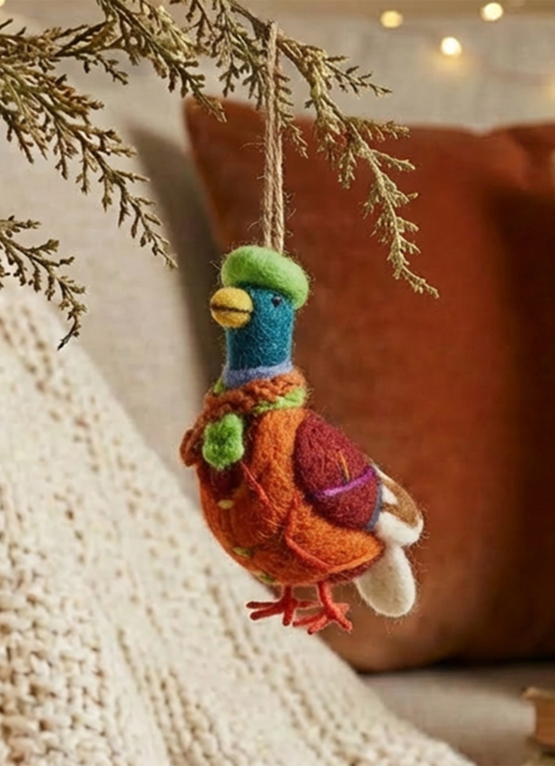 Felt So Good Master Mallard the Duck kersthanger 14 cm - detail 4 orange