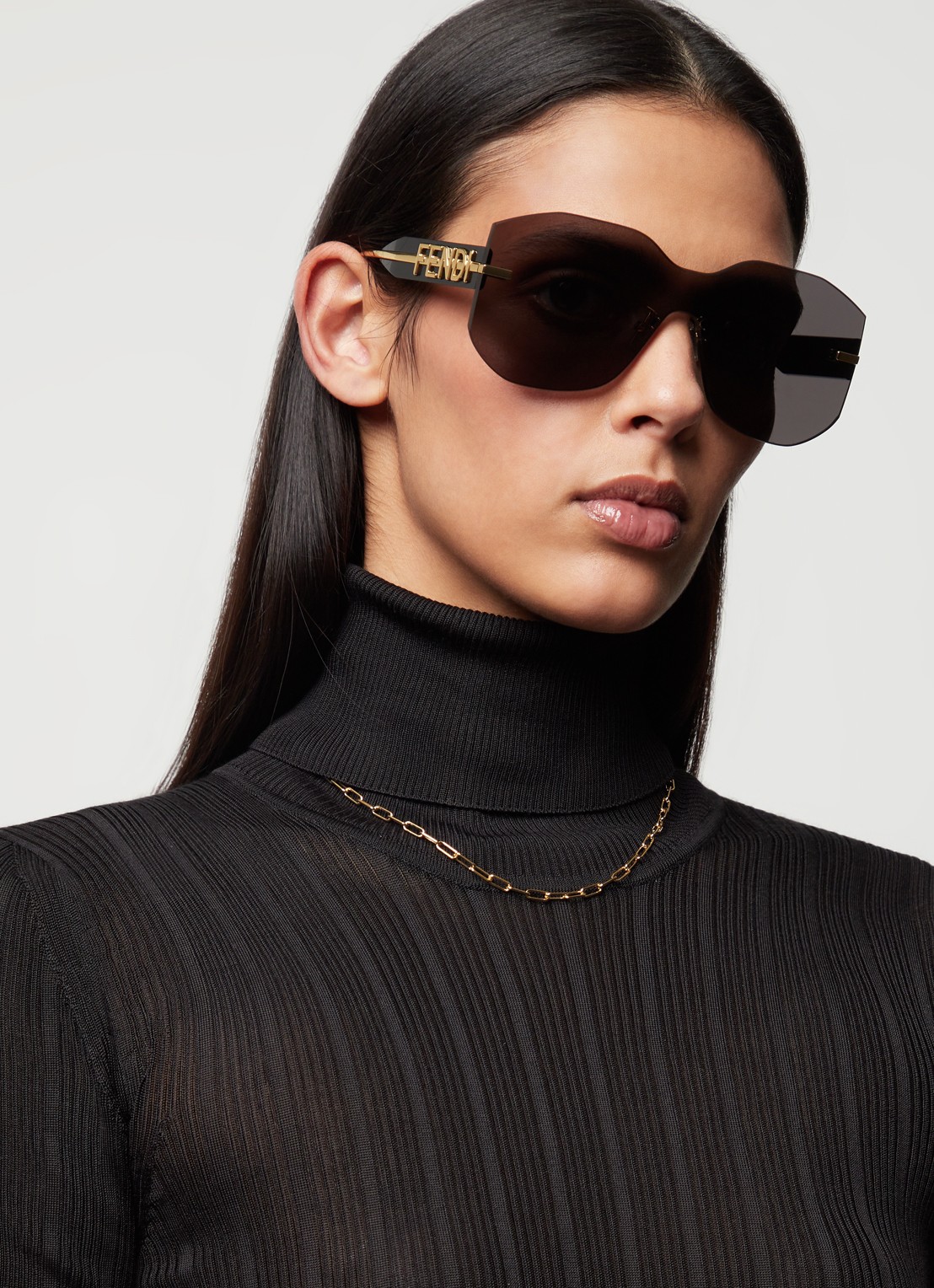 Fendi Fendi *FN000635 FE40067U GLD S - voorkant 5 zwart