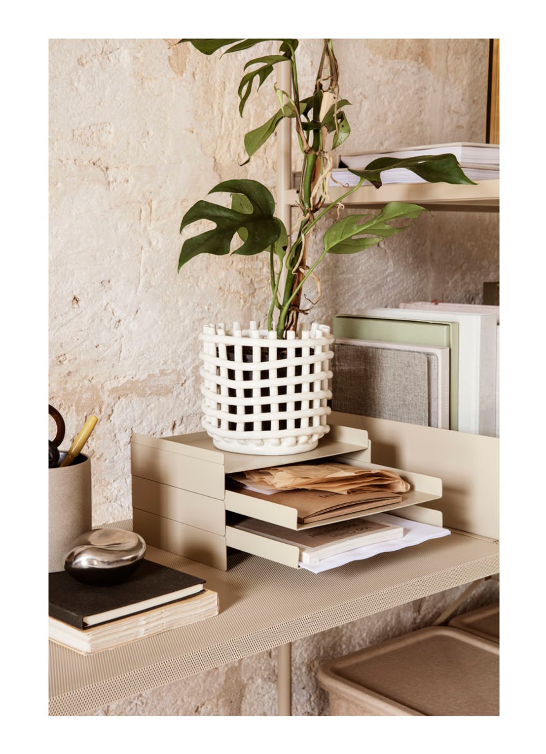 ferm LIVING 2x2 Organiser van metaal  - voorkant 2 beige