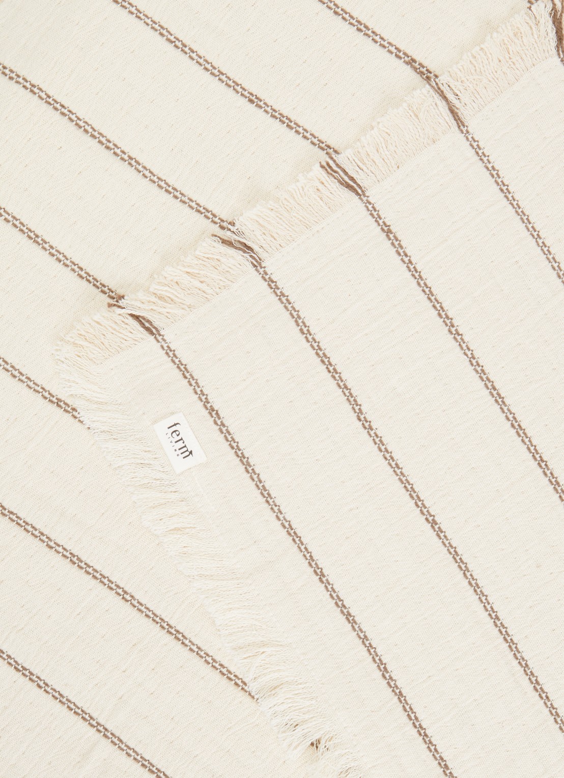 ferm LIVING Aires bedsprei van  katoen 250 x 240 cm - detail 3 beige
