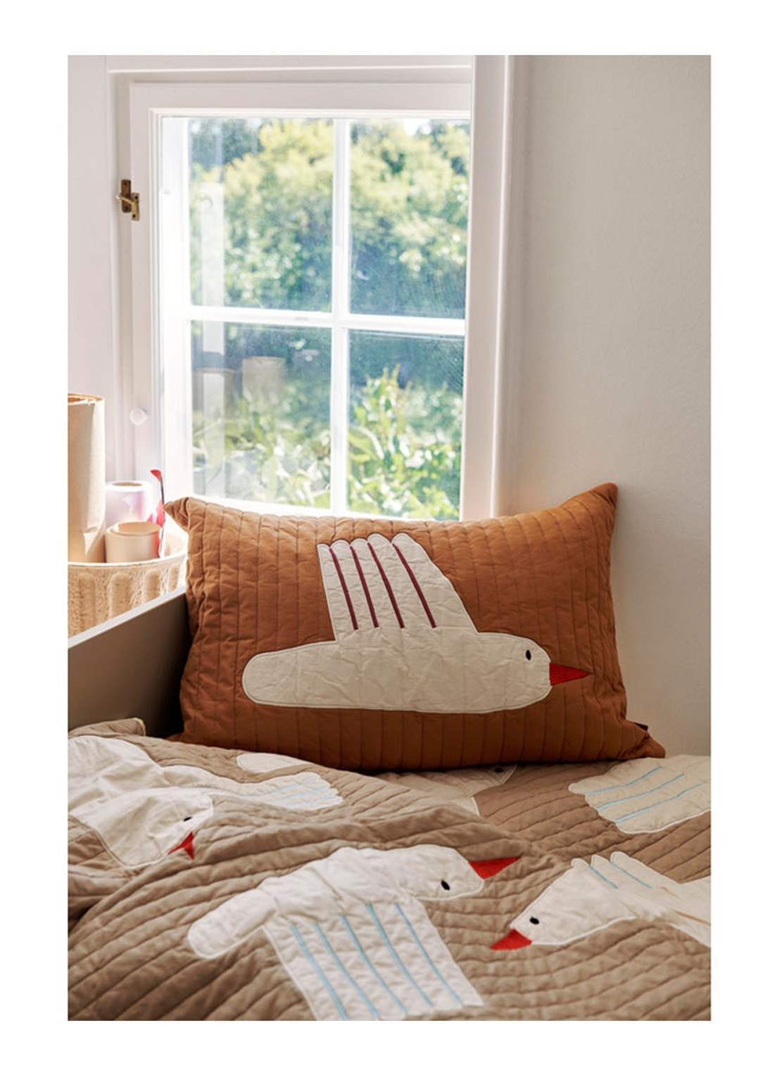 ferm LIVING Bird sierkussen 40 x 60 cm - voorkant 2 undefined