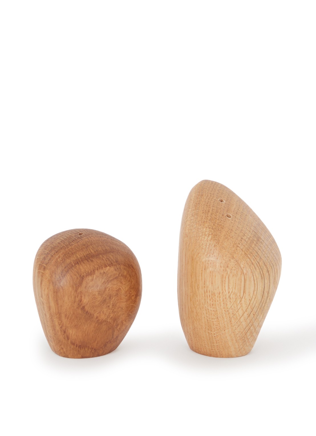 ferm LIVING Cairn peper- en zoutstel 2-delig - voorkant lichtbruin