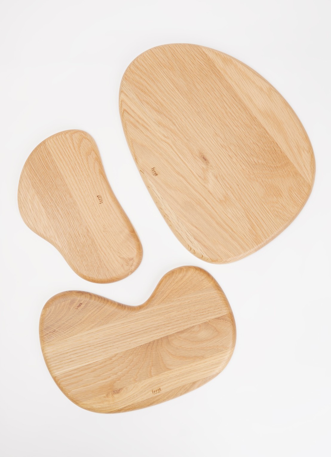 ferm LIVING Cairn snijplank van eikenhout set van 3 - voorkant 2 beige