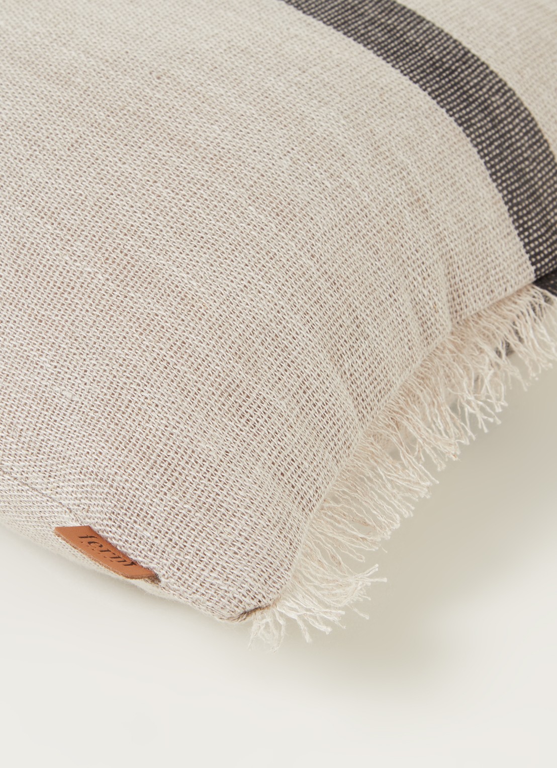 ferm LIVING Calm sierkussen 40 x 90 cm - detail 3 beige