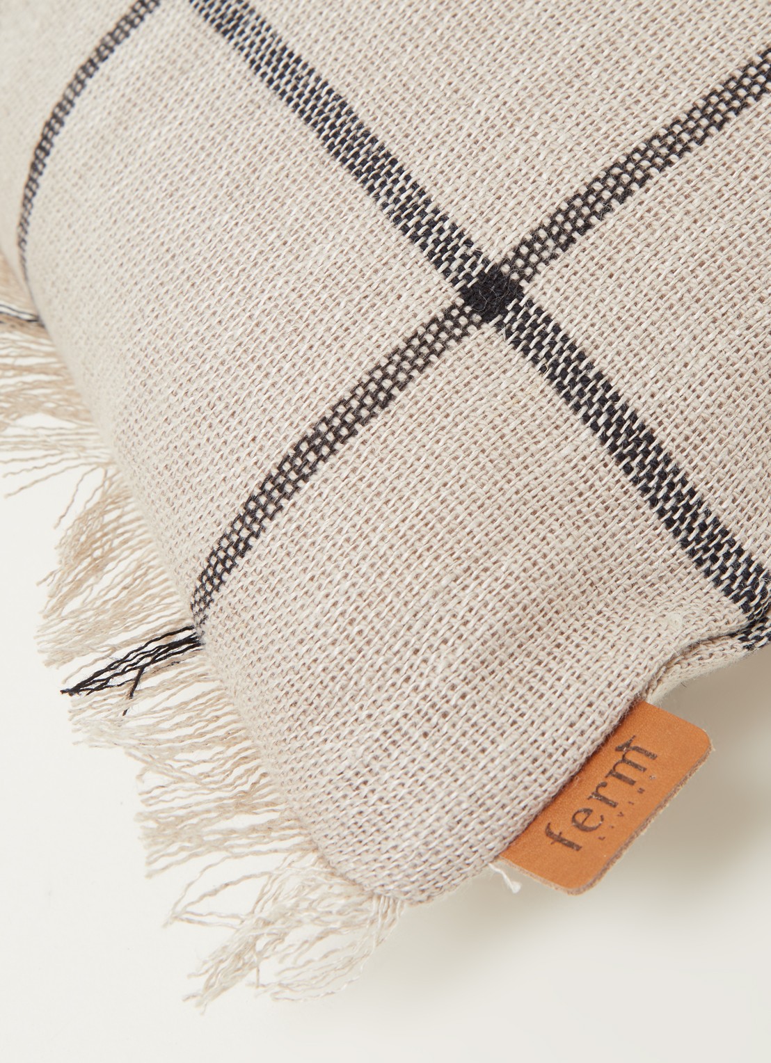 ferm LIVING Calm sierkussen 48 x 48 cm - detail camel