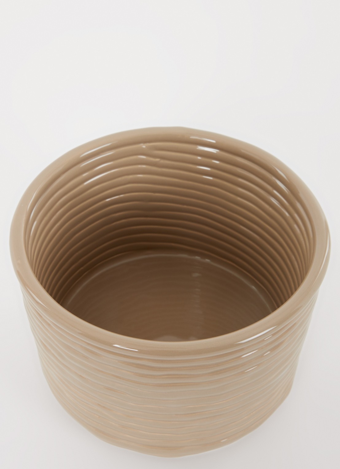ferm LIVING Corduroy bloempot van keramiek voor binnen Ø20 cm - voorkant 2 beige