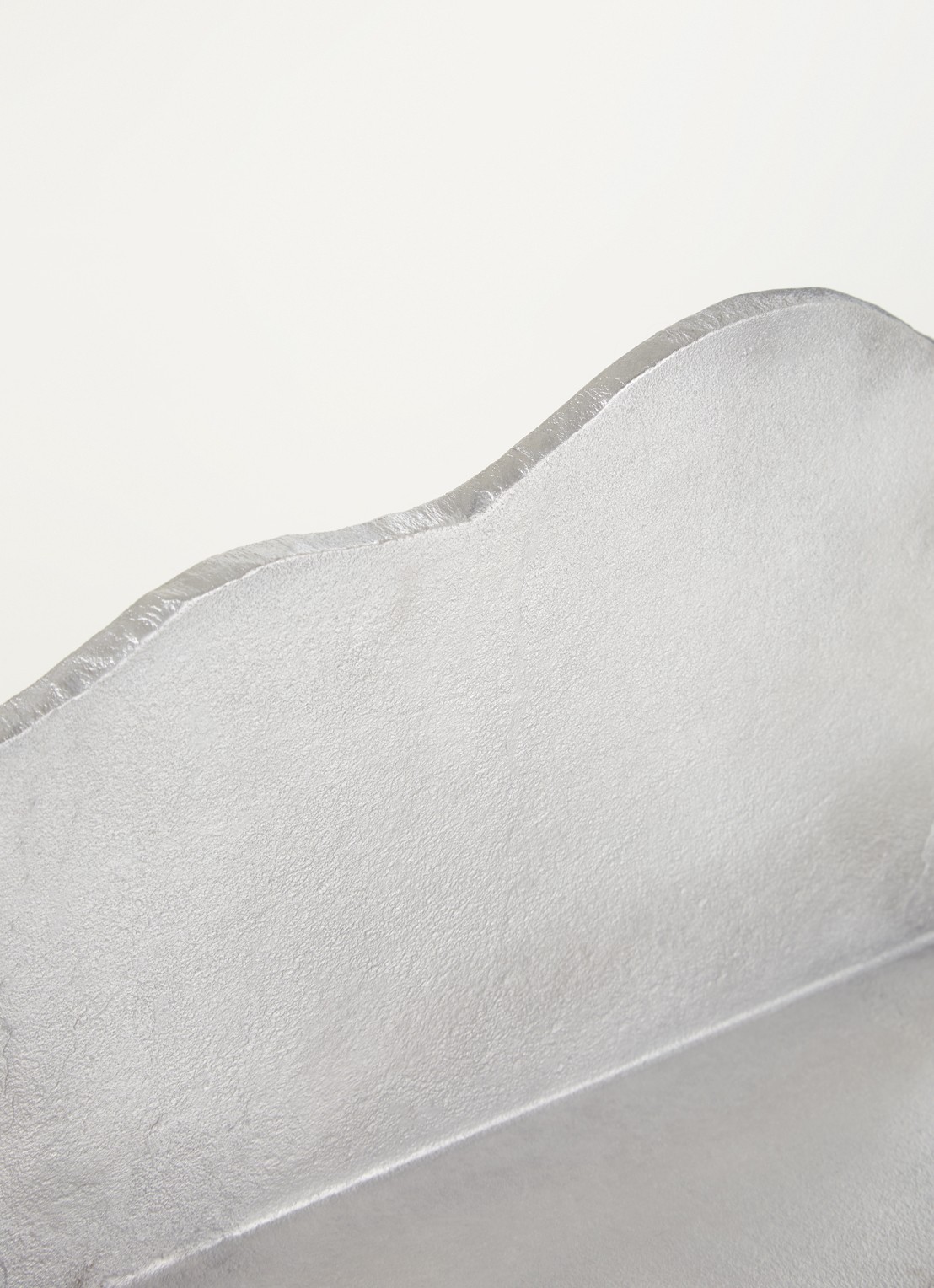 ferm LIVING Fracture wandplank 15 x 40,7 cm - detail grijs
