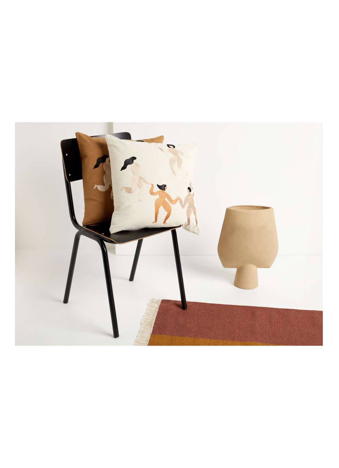 ferm LIVING Free sierkussen 50 x 50 cm - voorkant 4 bruin