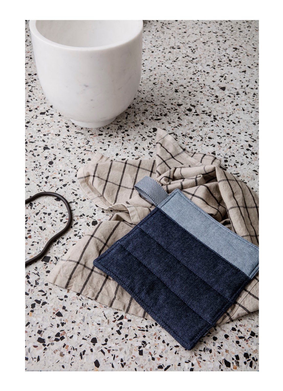 ferm LIVING Hale theedoek 50 x 70 cm - voorkant 2 beige