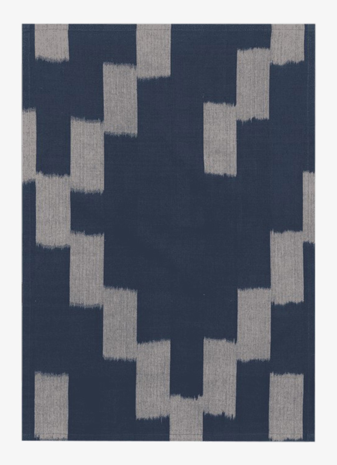 ferm LIVING Ikat theedoek van katoen 70 x 50 cm - voorkant donkerblauw