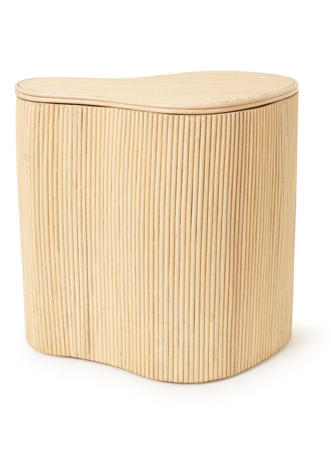 ferm LIVING Isola bijzettafel 50 x 46 cm - voorkant zand