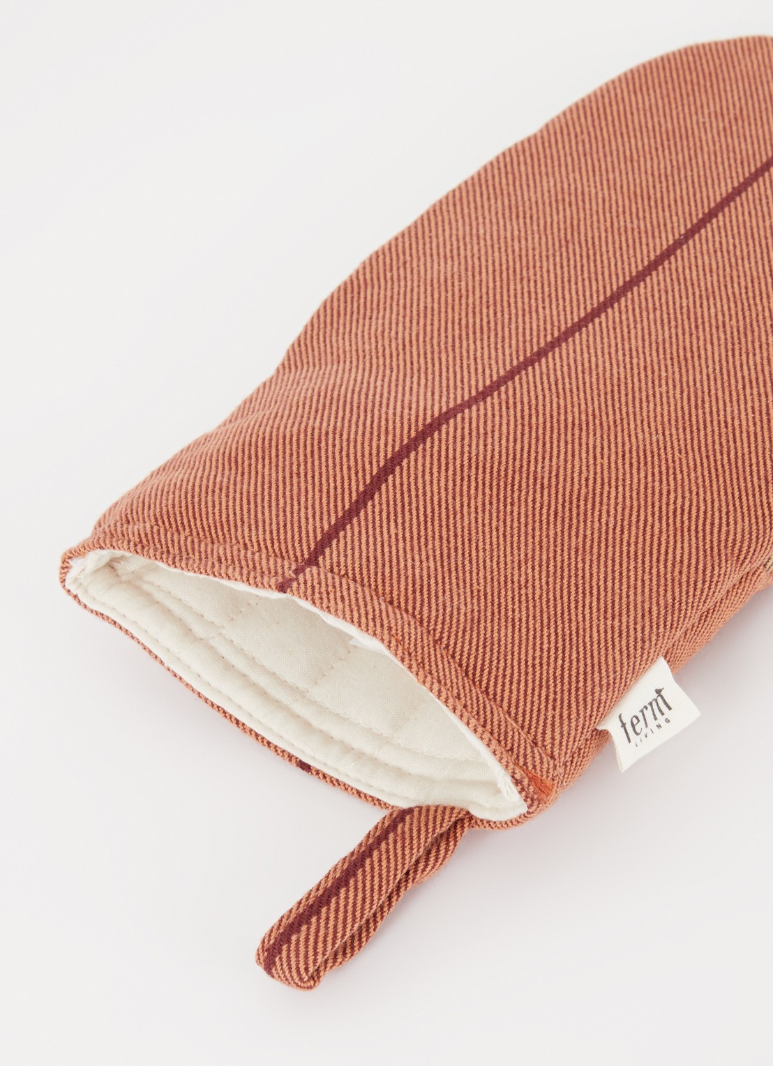 ferm LIVING Ito ovenwant van  katoen - detail 2 hazelnootbruin