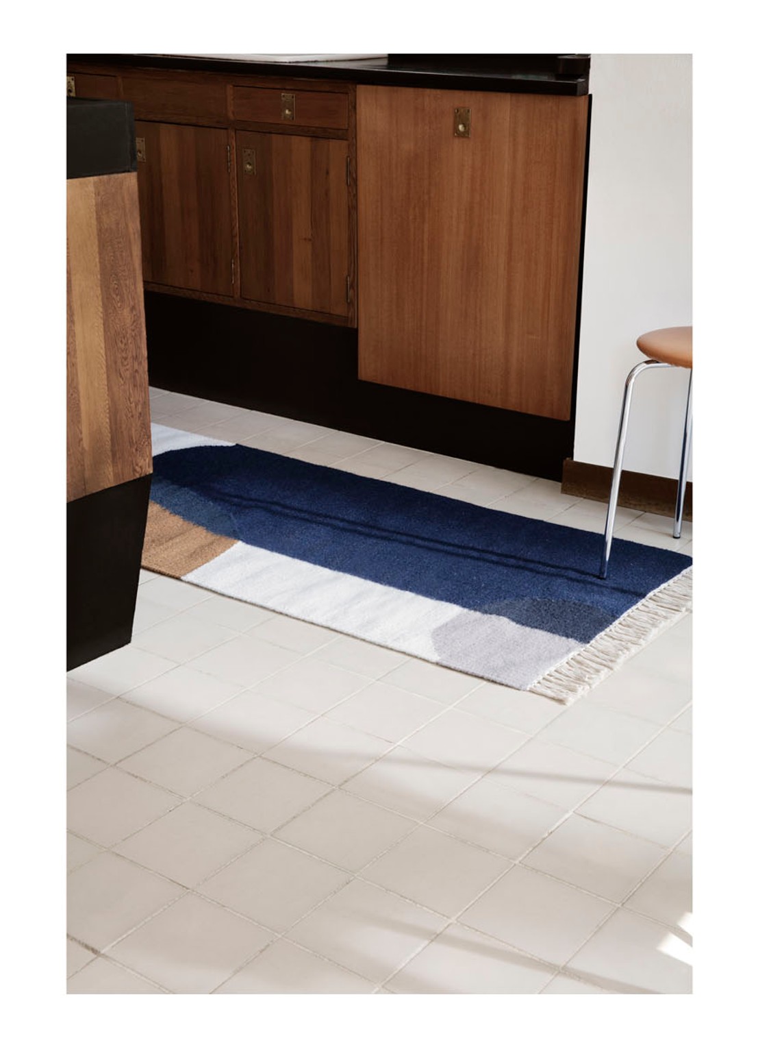 ferm LIVING Kelim Merge Runner vloerkleed 180 x 70 cm - voorkant 2 donkerblauw