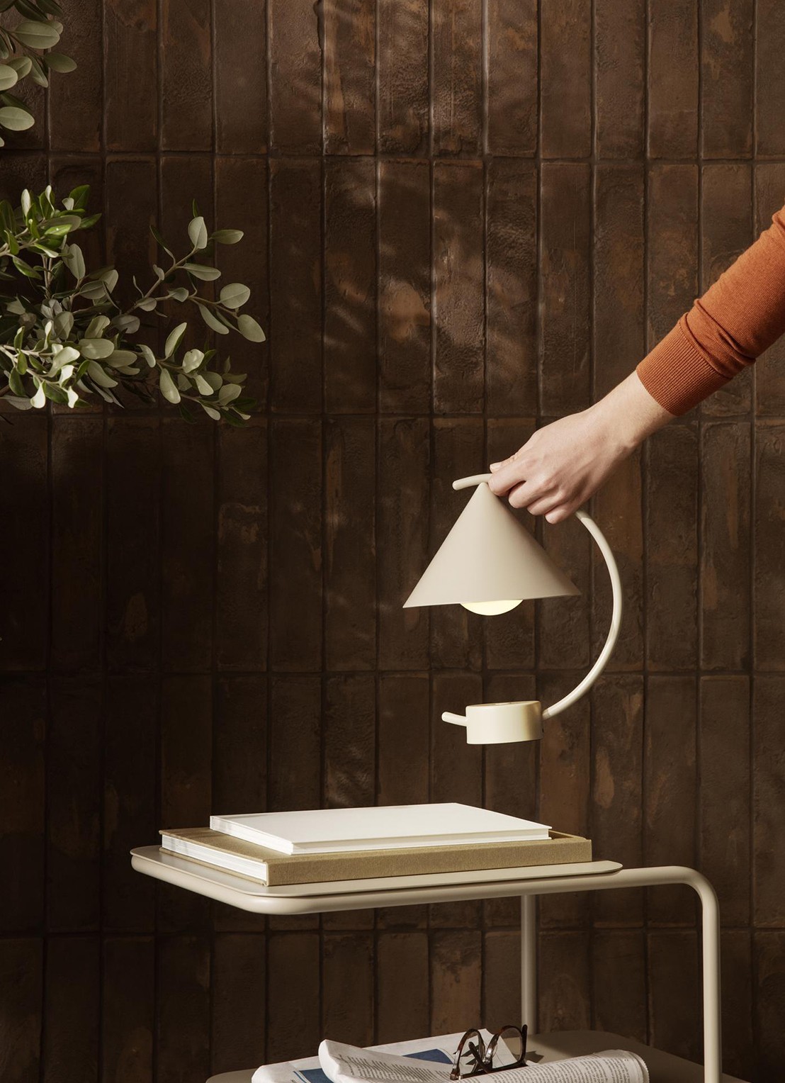 ferm LIVING Level bijzettafel - voorkant 2 beige