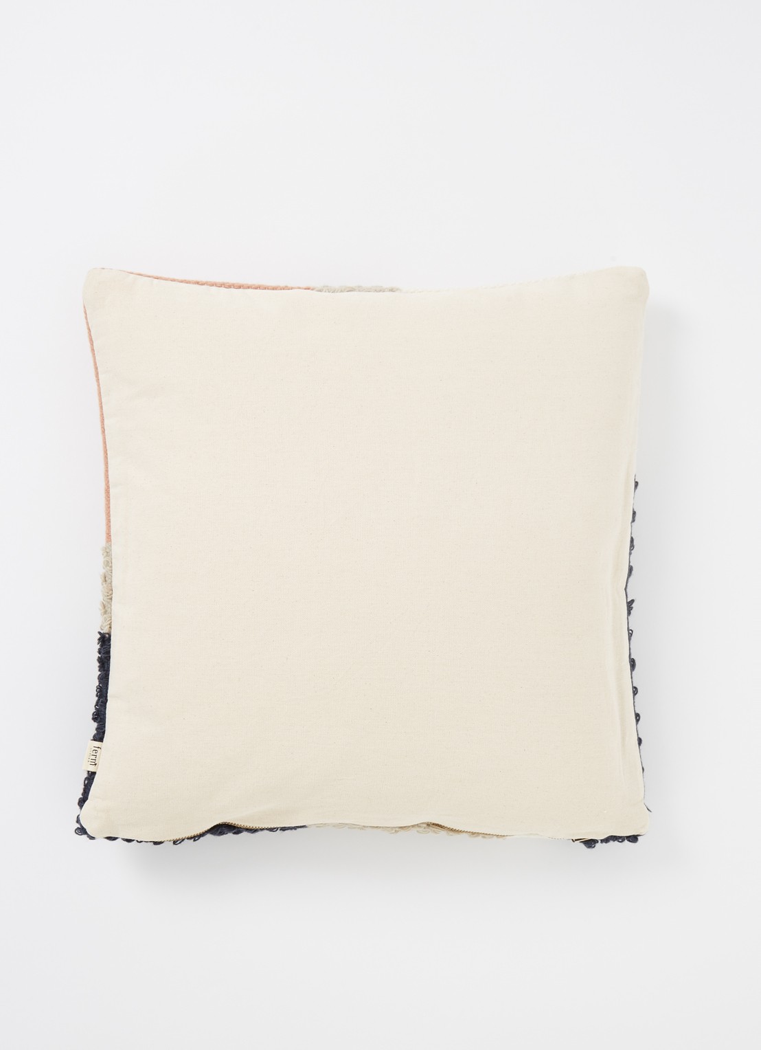 ferm LIVING Loop Landscape sierkussen 50 x 50 cm - detail 3 multicolor